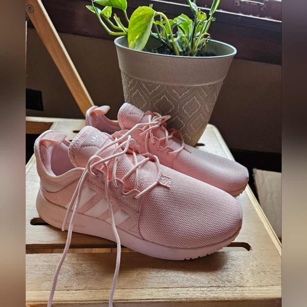 Adidas shoes size 5